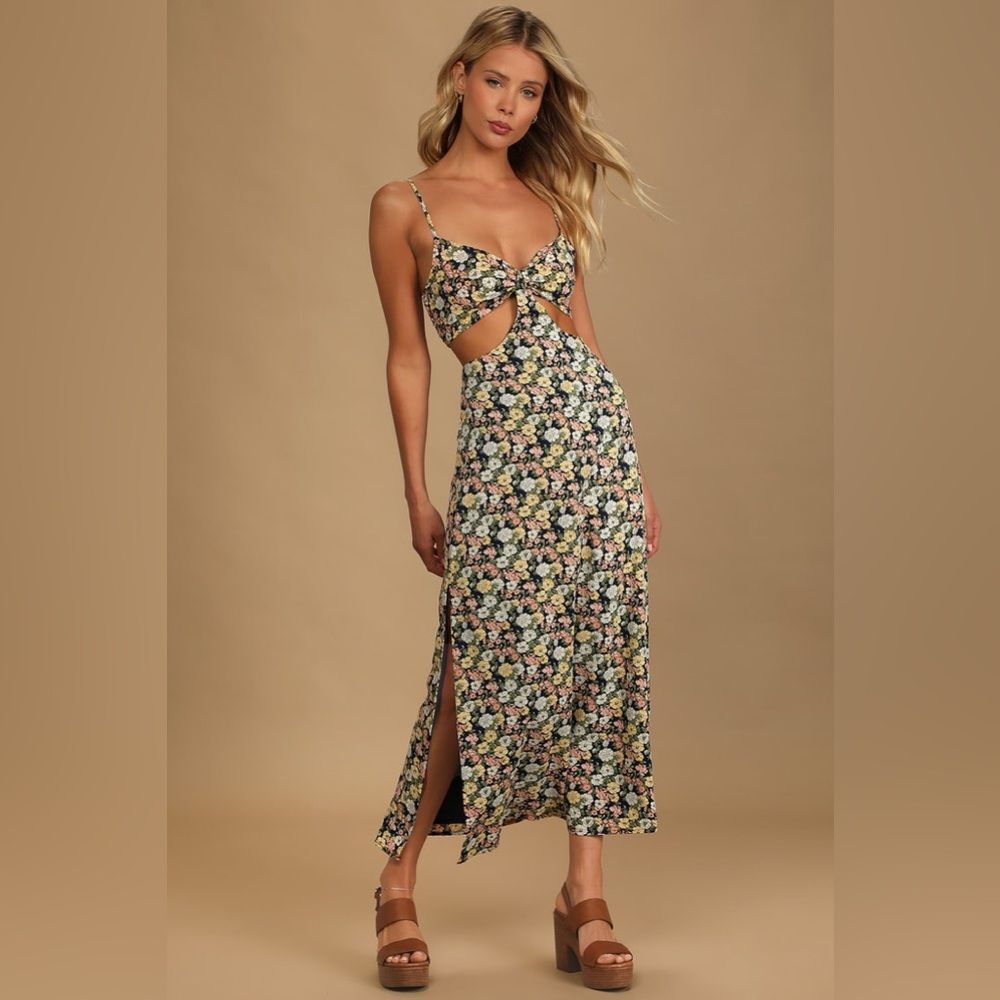 Navy Blue Floral Cutout Maxi Dress with Adjustable Straps and Slit Women’s XL